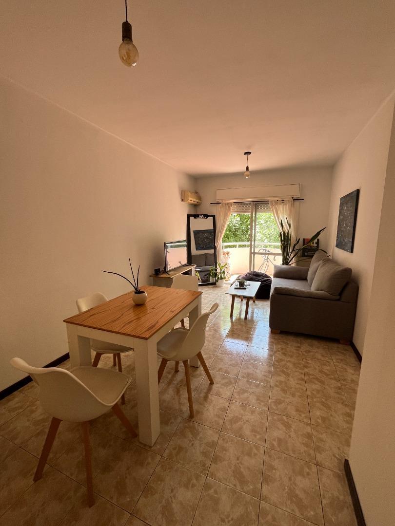 Departamento en Venta en Adrogue, USD 135.000