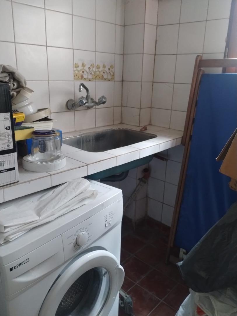 RETASADO-Chalet en lote de 30x30.Muy buena ubicacion