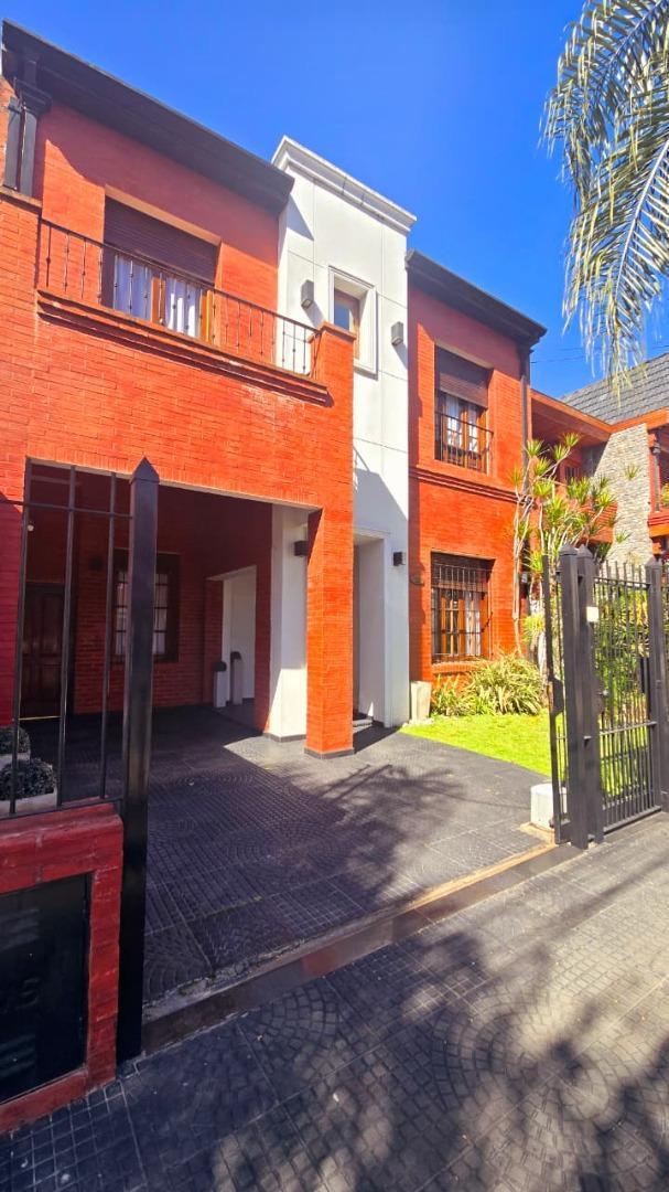 CASA DE 5 AMBIENTES EN VENTA