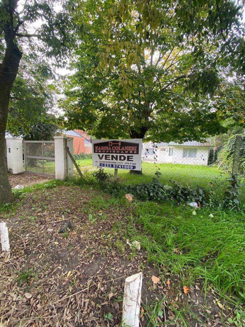 Chalet de 4 ambientes con quincho en barrio Grosellar