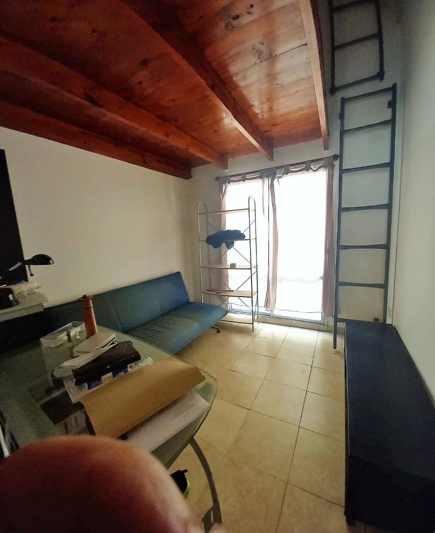Depto Tipo Casa en Venta de 1 dormitorio