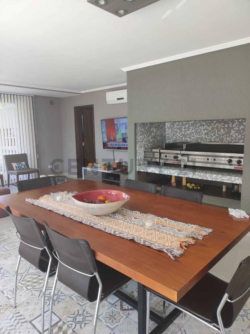 Venta Casa 4 Ambientes Dependencia Abril Club de Campo Hudson