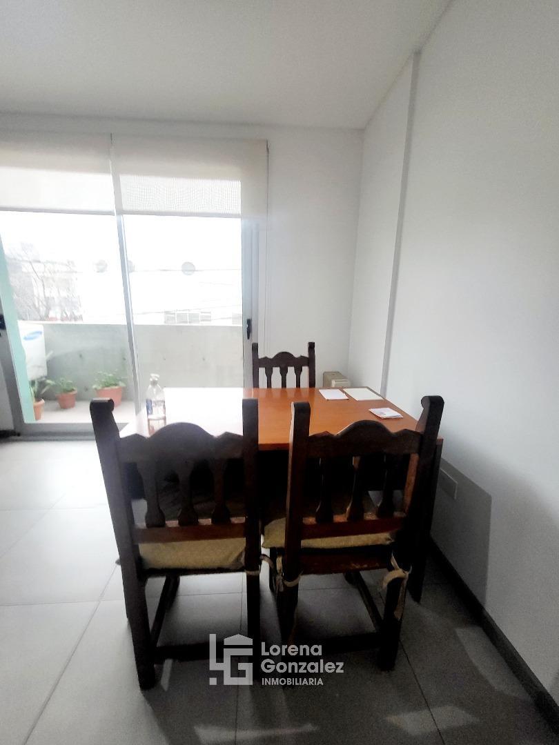 Oficina 2 ambientes con 1 baño