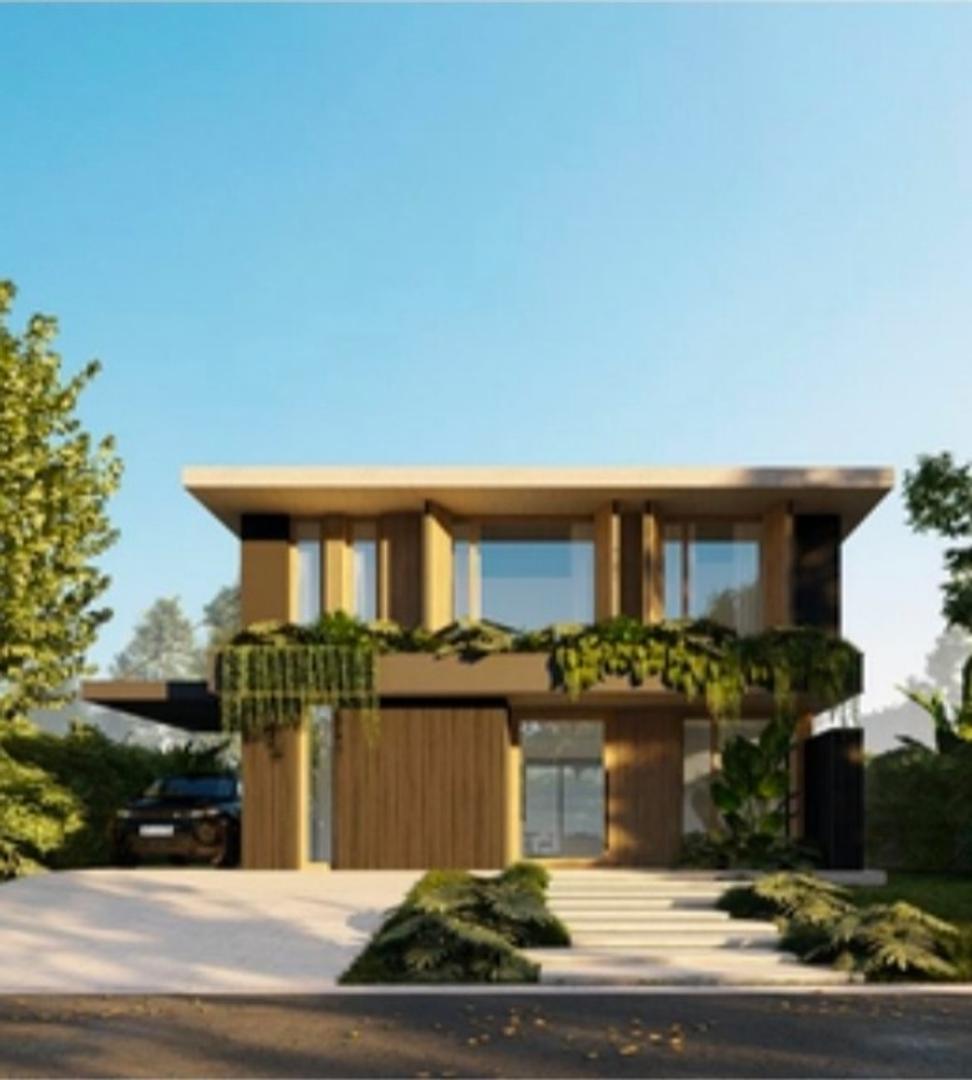 Casa en Venta con 4 cocheras