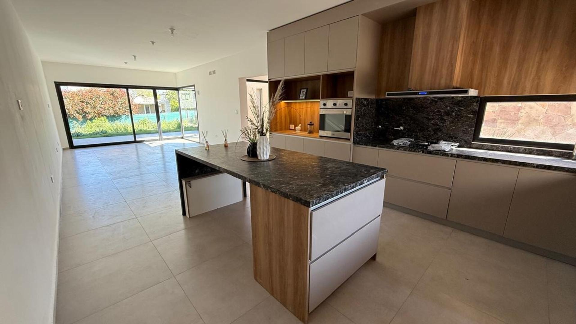 Las Cañitas Barrio Privado