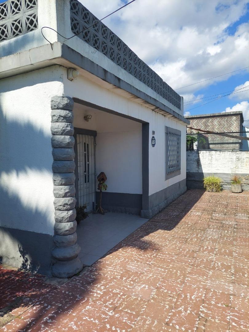 Casa en Venta en Temperley, USD 80.000