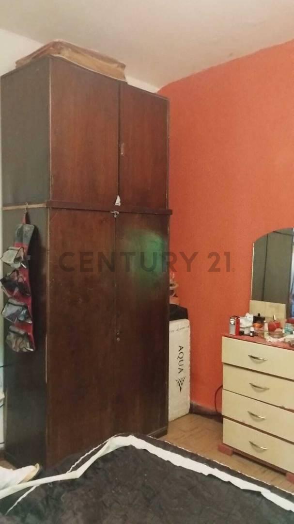 124 entre 530 y 531 100, Piso 0