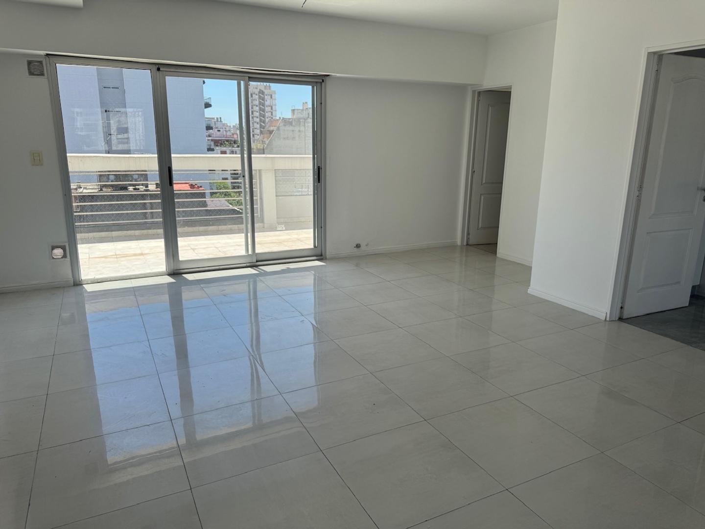 México 4300, Piso 8