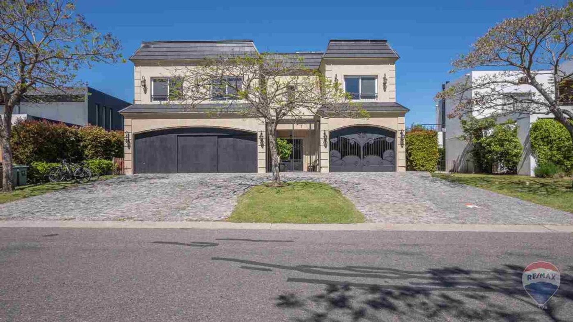 CASA EN VENTA BARRIO EL GOLF  NORDELTA