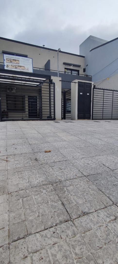 INVERSION! 2 Ambientes con balcón en 1°er piso