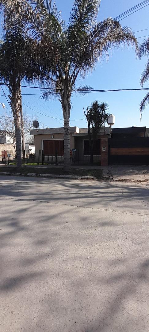 Casa en Venta en Mariano Acosta, USD 130.000