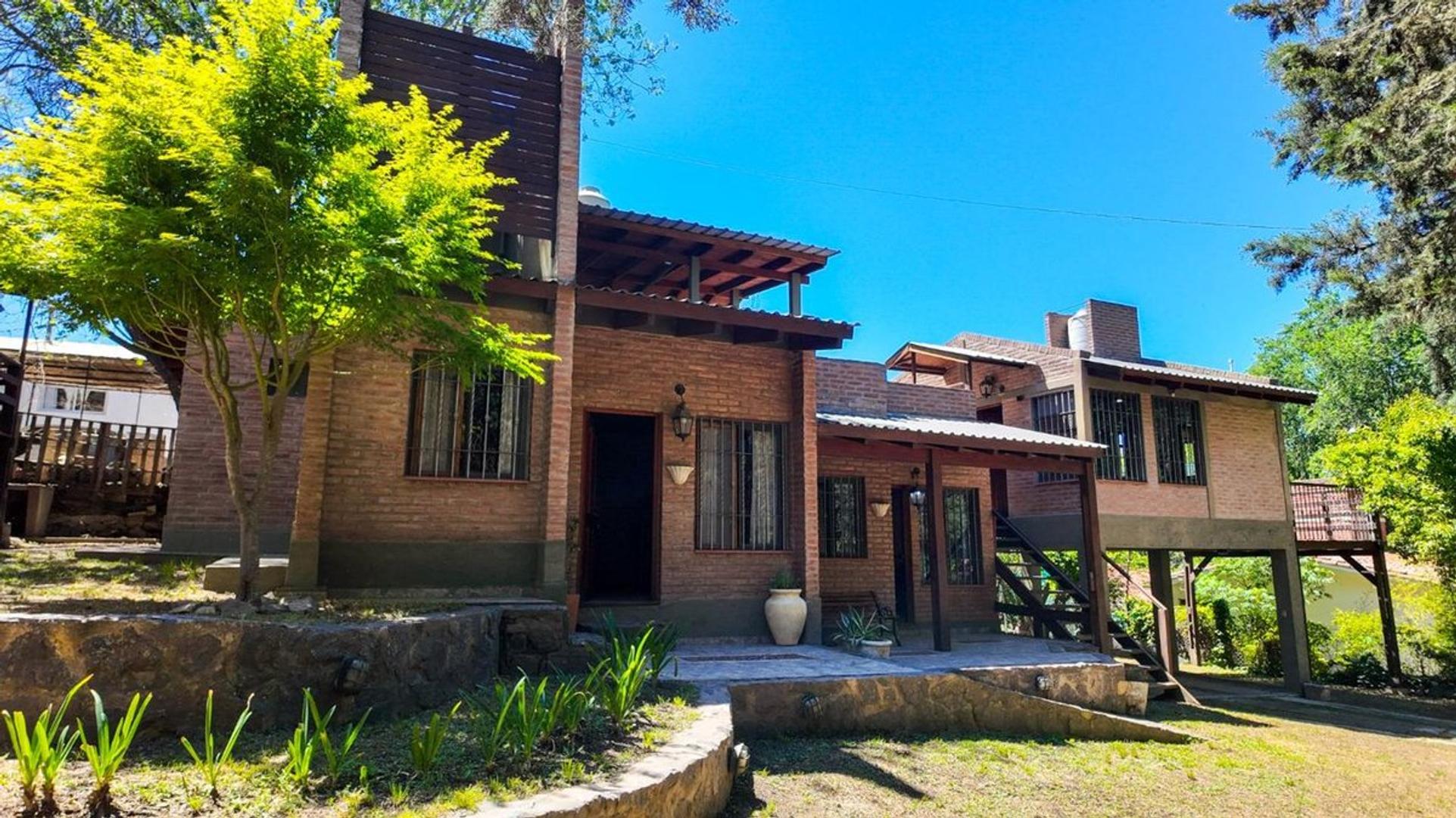 Avenida Las Moras 100