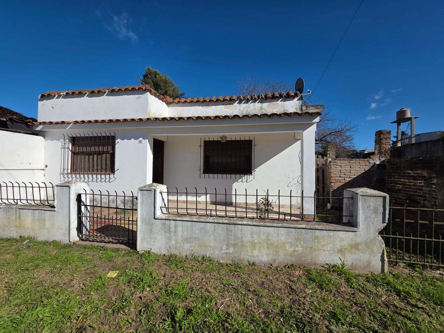 Venta casa 3 ambientes Villa Astolfi
