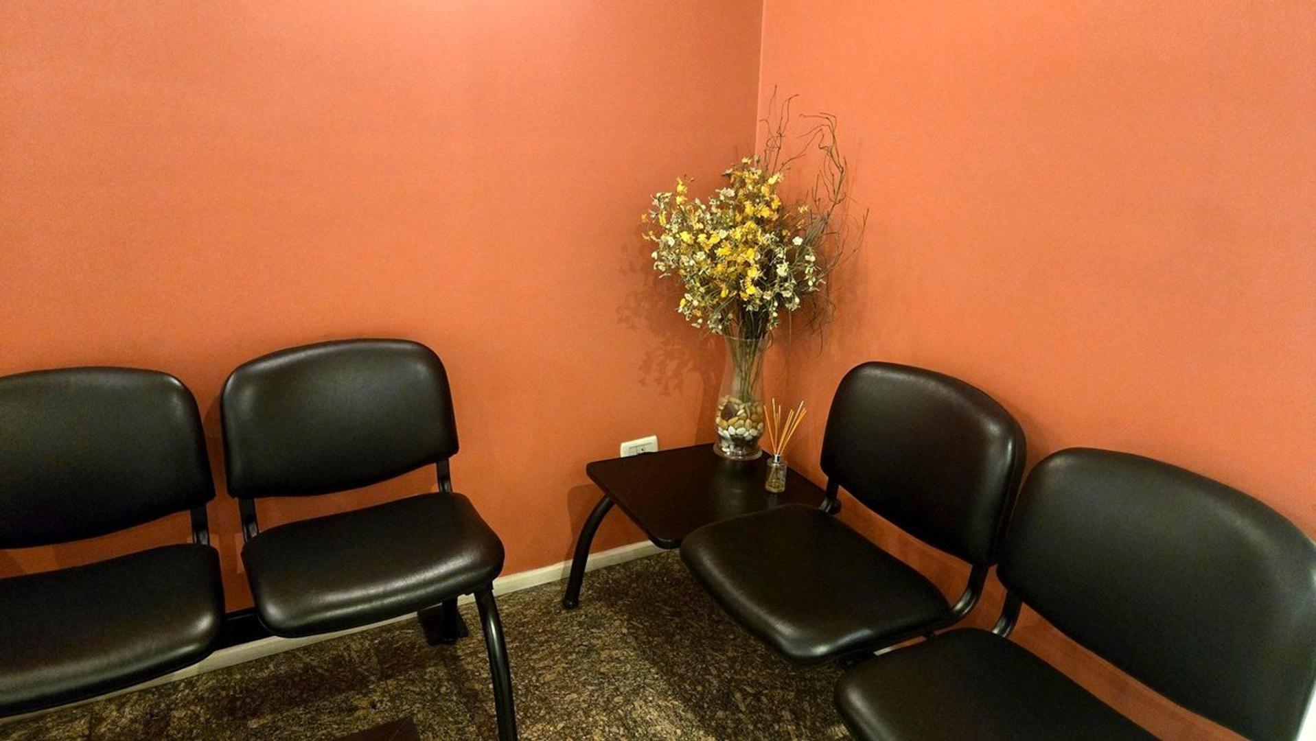 Oficina Monoambiente con 5 baños