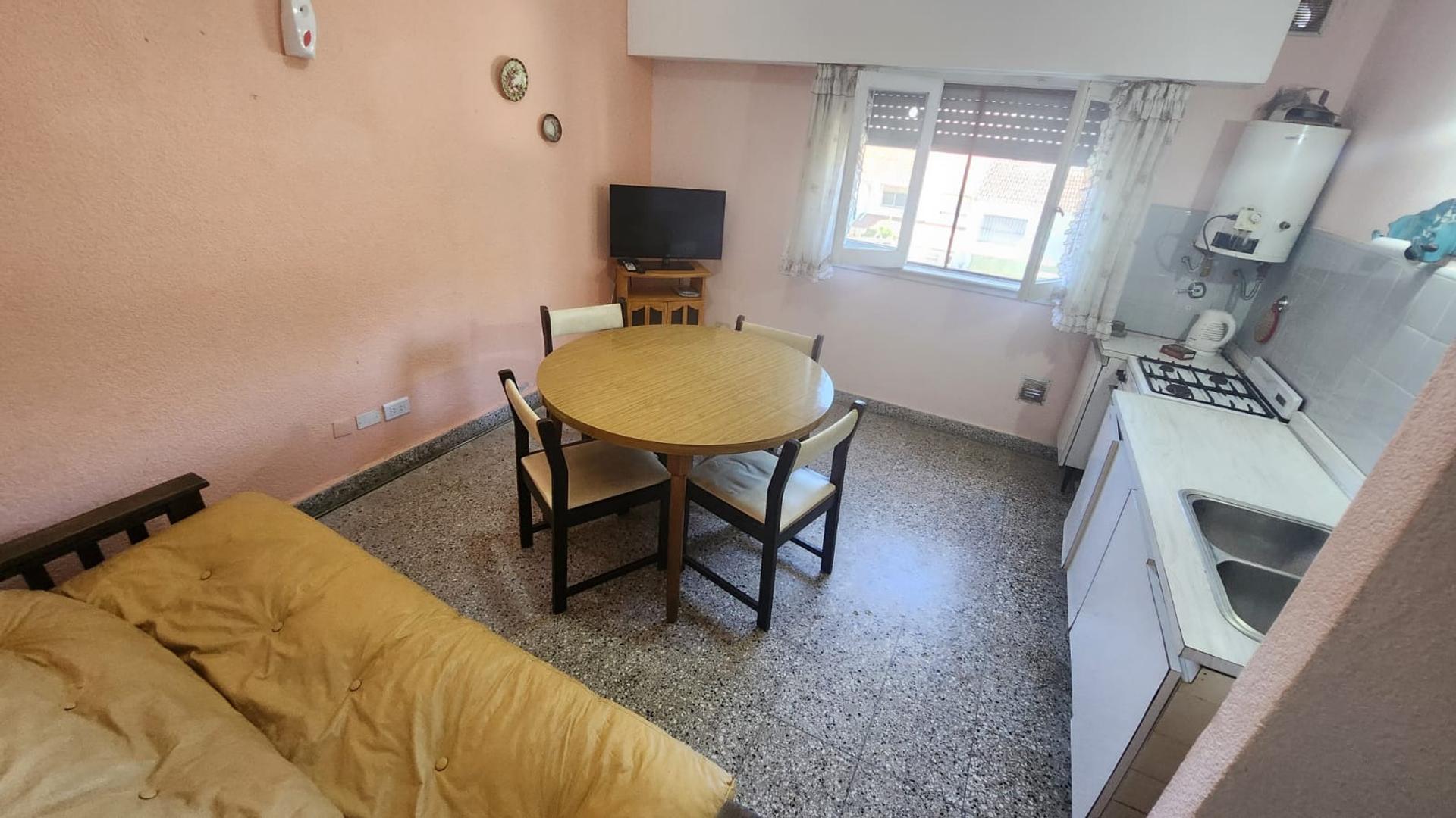 La Rioja 1900 , Piso 2