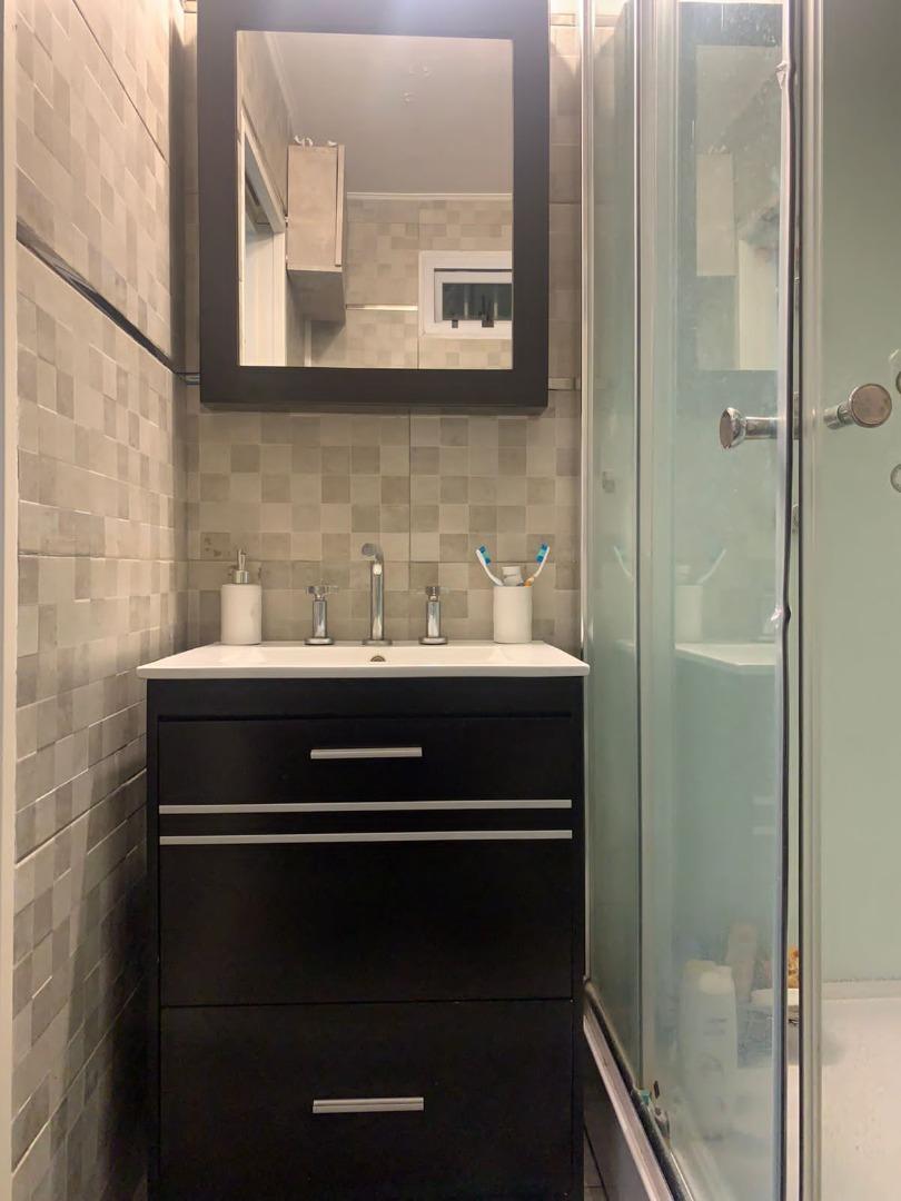 Casa 2 ambientes con 1 baño