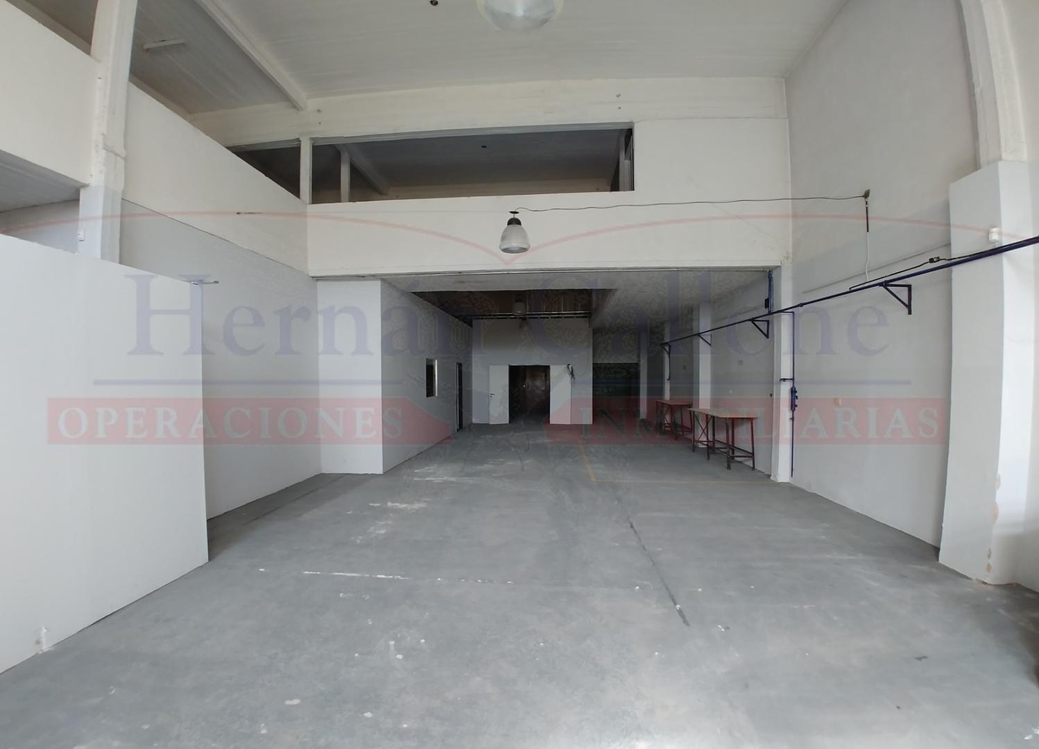 Galpon en Alquiler en Lomas del Mirador, $ 4.300.000