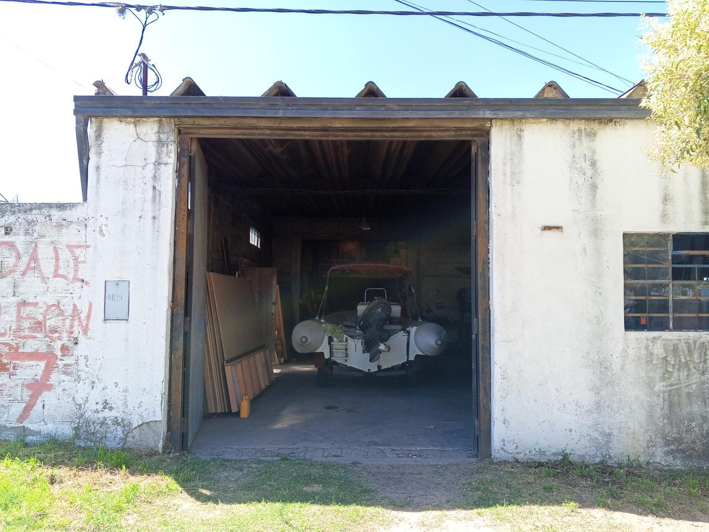 GALPON EN VENTA AVENIDA 72 y 138 - 300 m2 CUBIERTOS