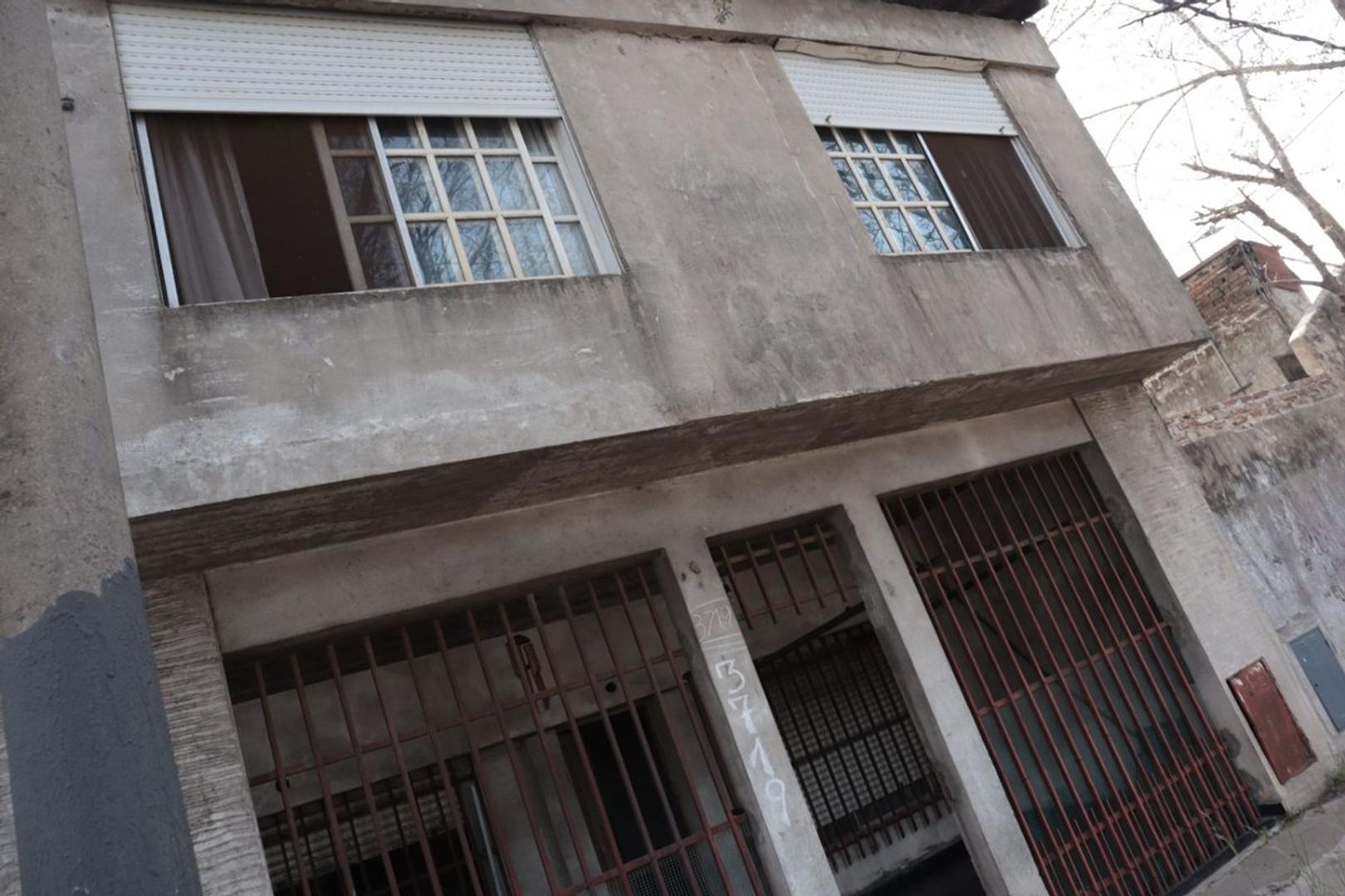 Casa 7 ambientes con 3 baños