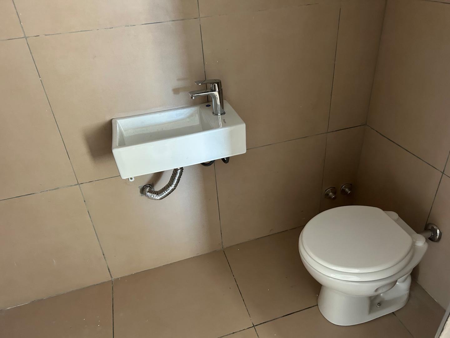 Casa en Venta con 6 cocheras