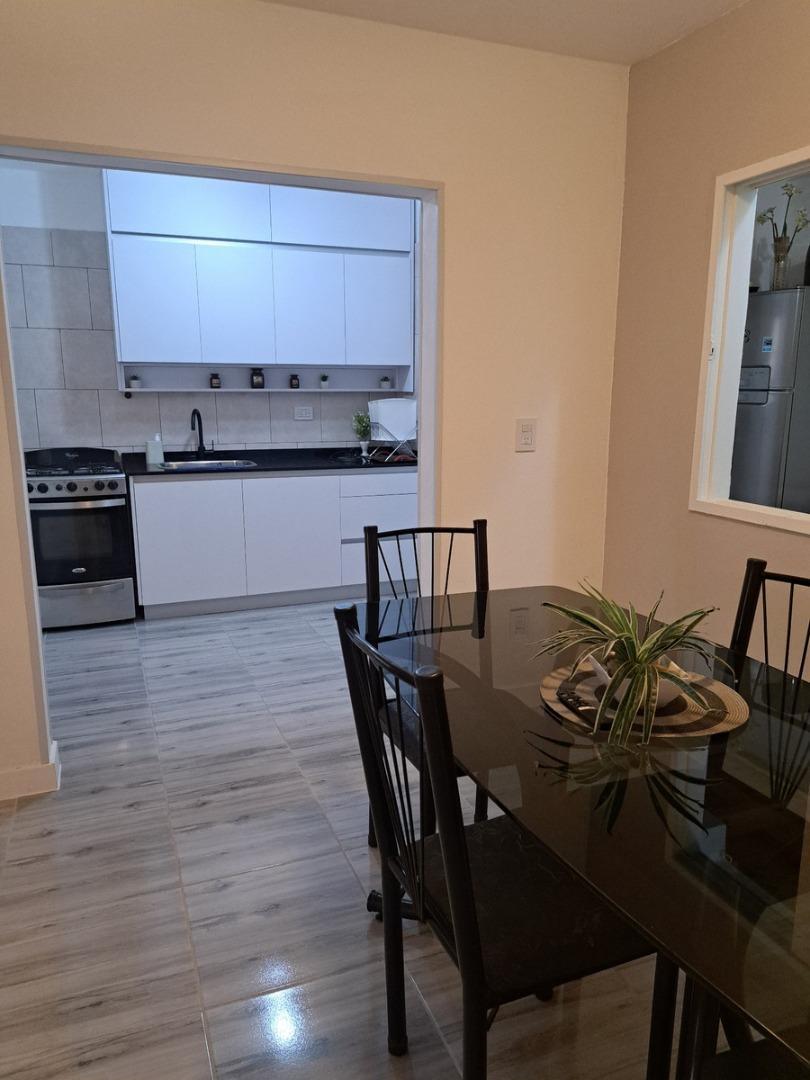 Casa 4 ambientes con 1 baño