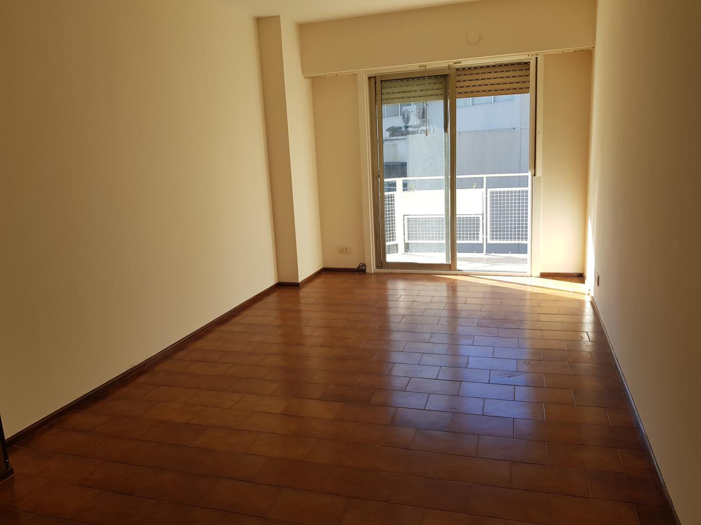 Blanco Encalada 3100, Piso 3