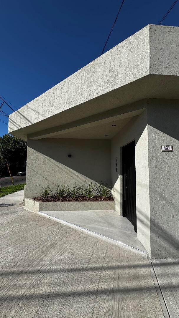 CASA EN VENTA - MERLO