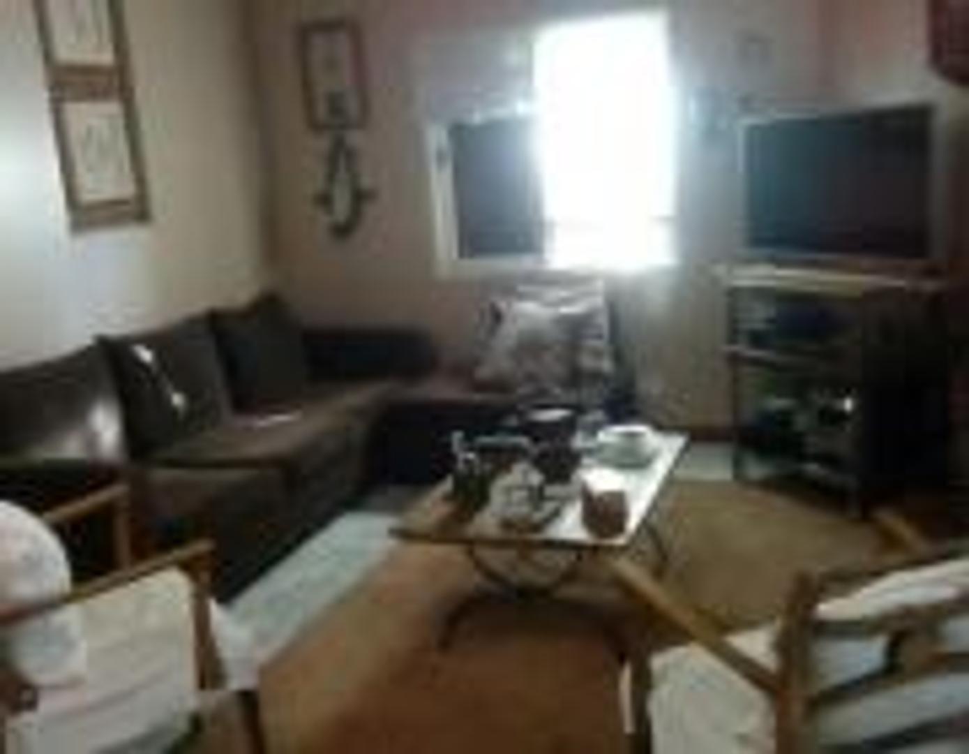 Defensa 300. Venta Duplex. Haedo Norte