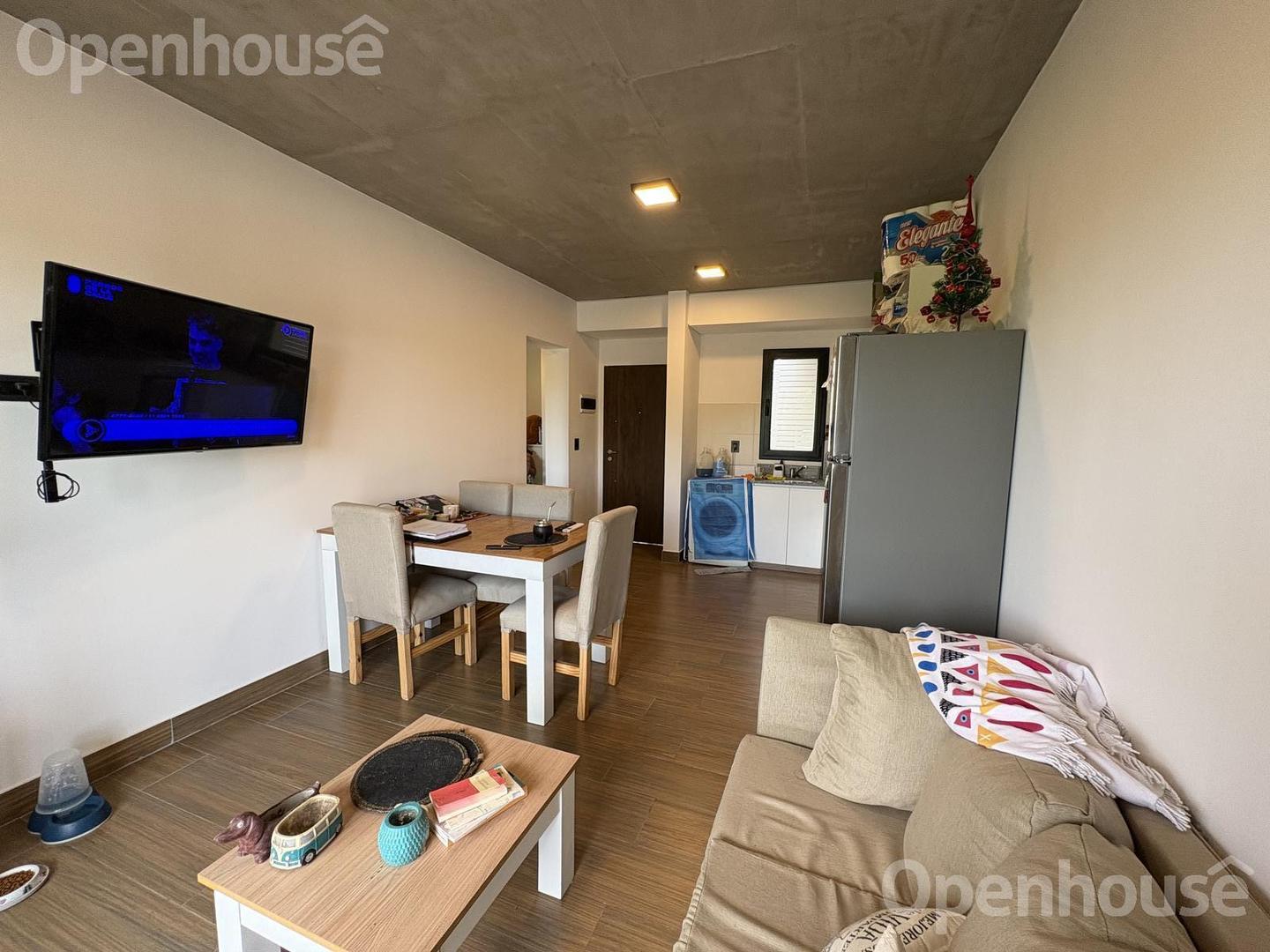 ALQUILER- DEPTO 2 AMB  EN SEGUNDO PISO EN COMPLEJO-2 CUADRAS DE ESTACION PILAR