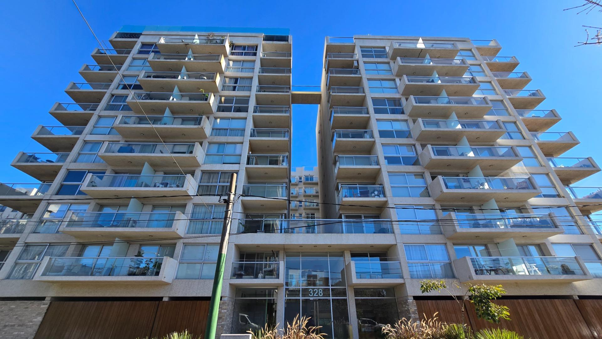 Departamento 2 amb cochera- venta Ituzaingo Central