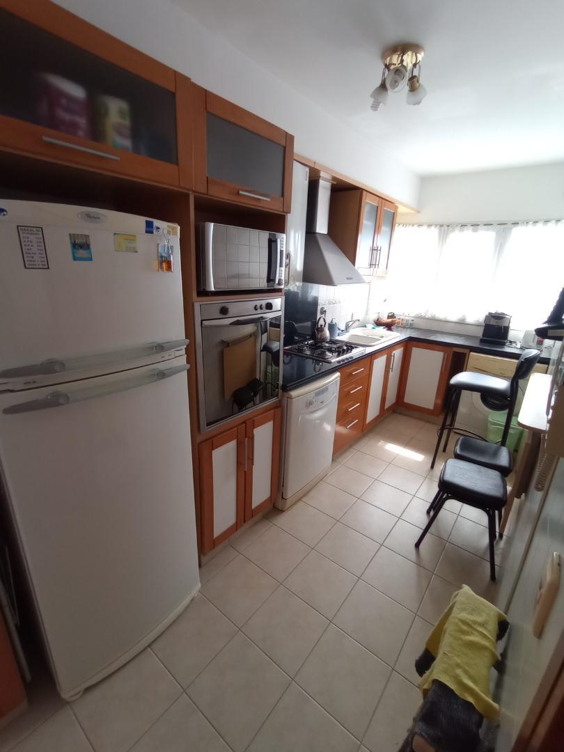 Departamento 2 ambientes con cochera - Vista plena al mar