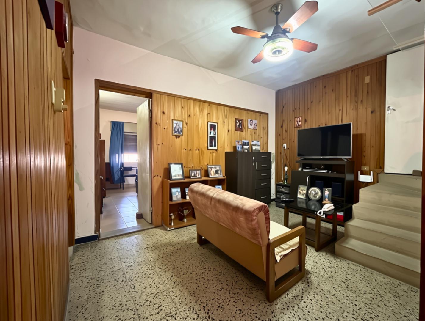 Casa en Venta en Azcuenaga, USD 97.000