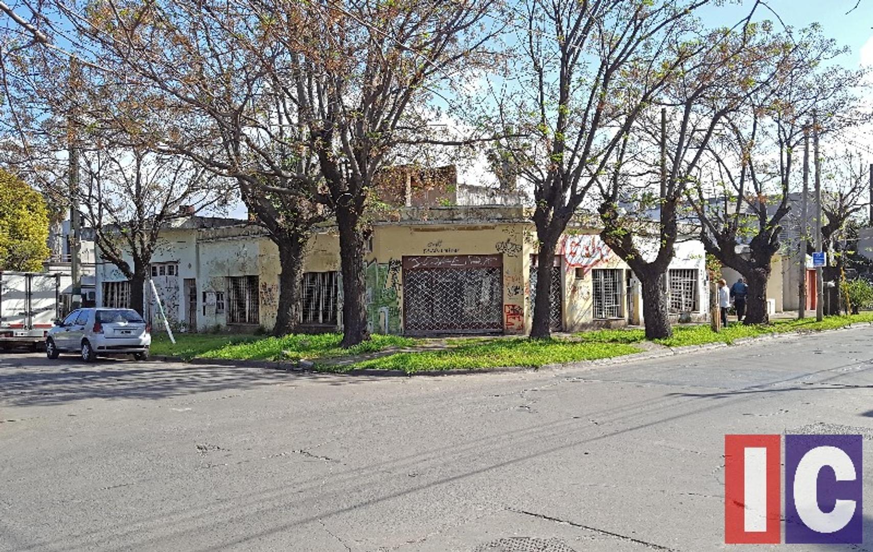 Deposito venta cercano a  Av. Santa Rosa - Ideal inversor