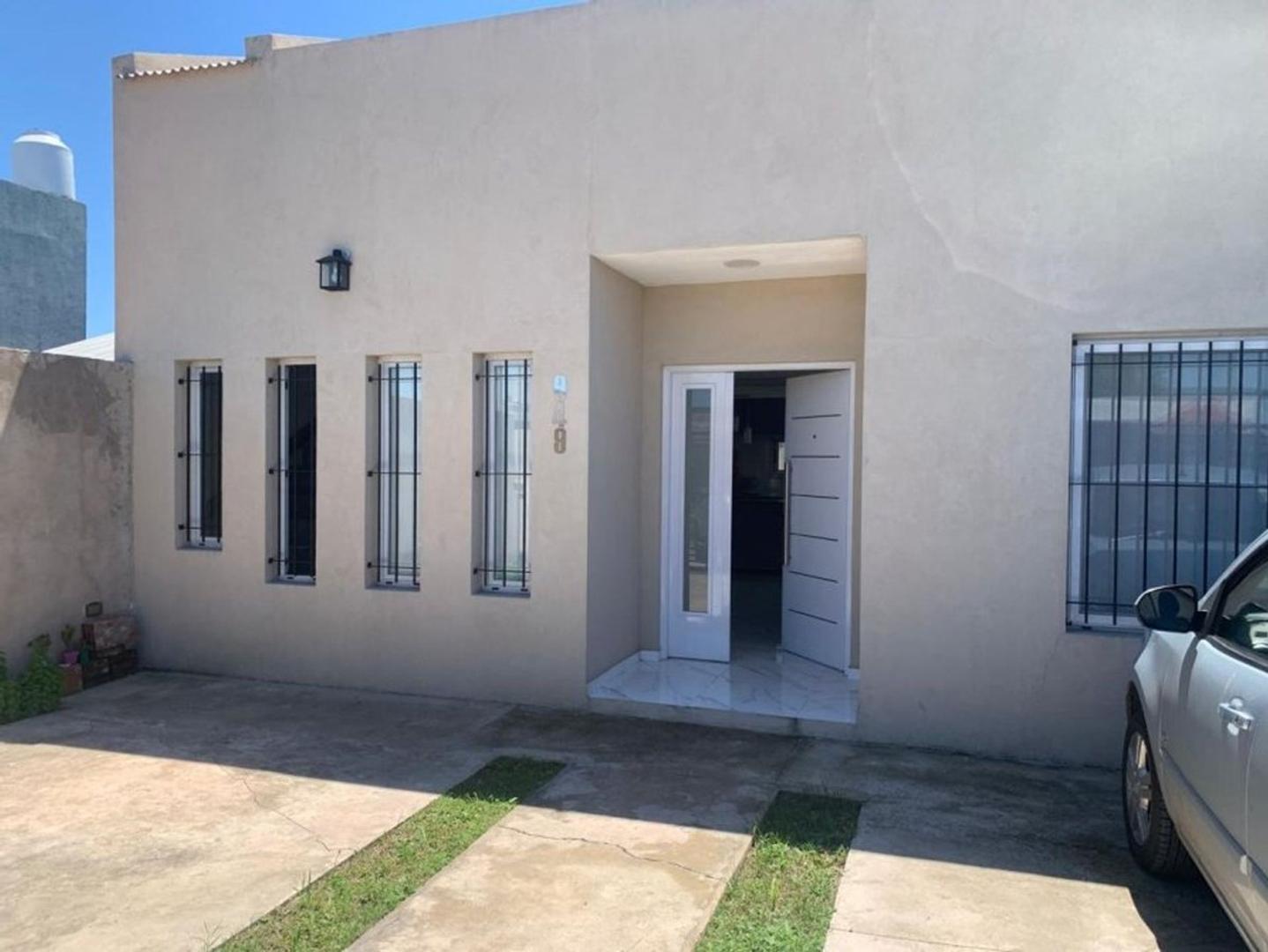 Victorino de la Plaza 900