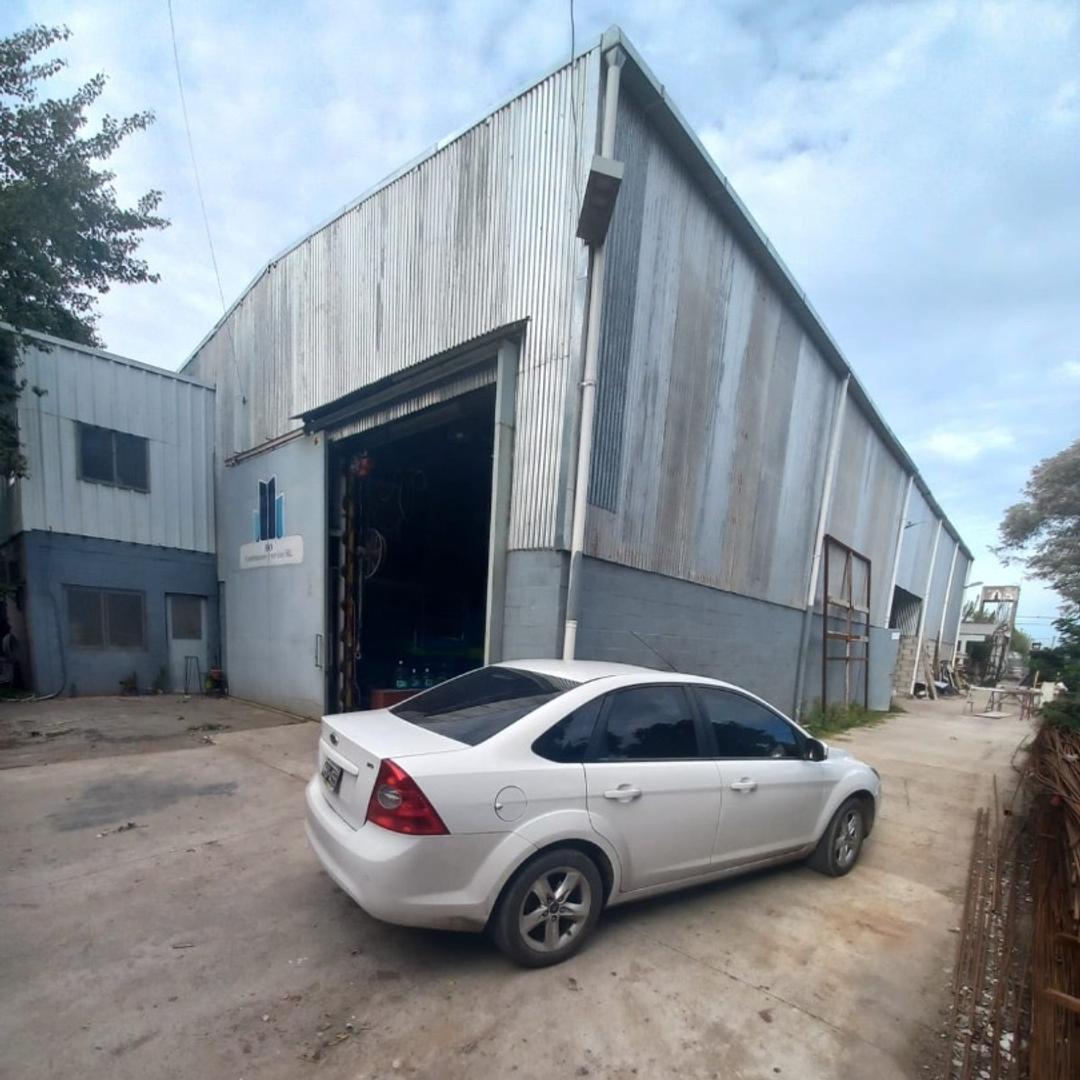Galpón doble  en venta, zona industrial en Pilar