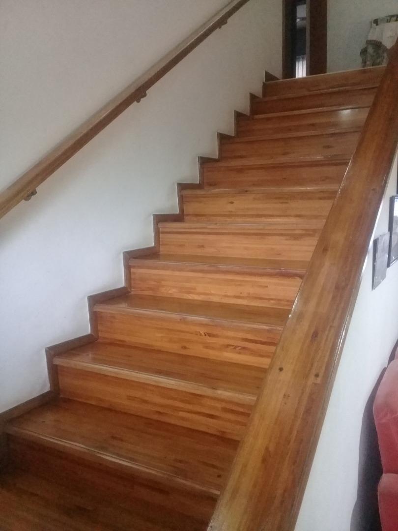 Casa 5 ambientes con 4 baños