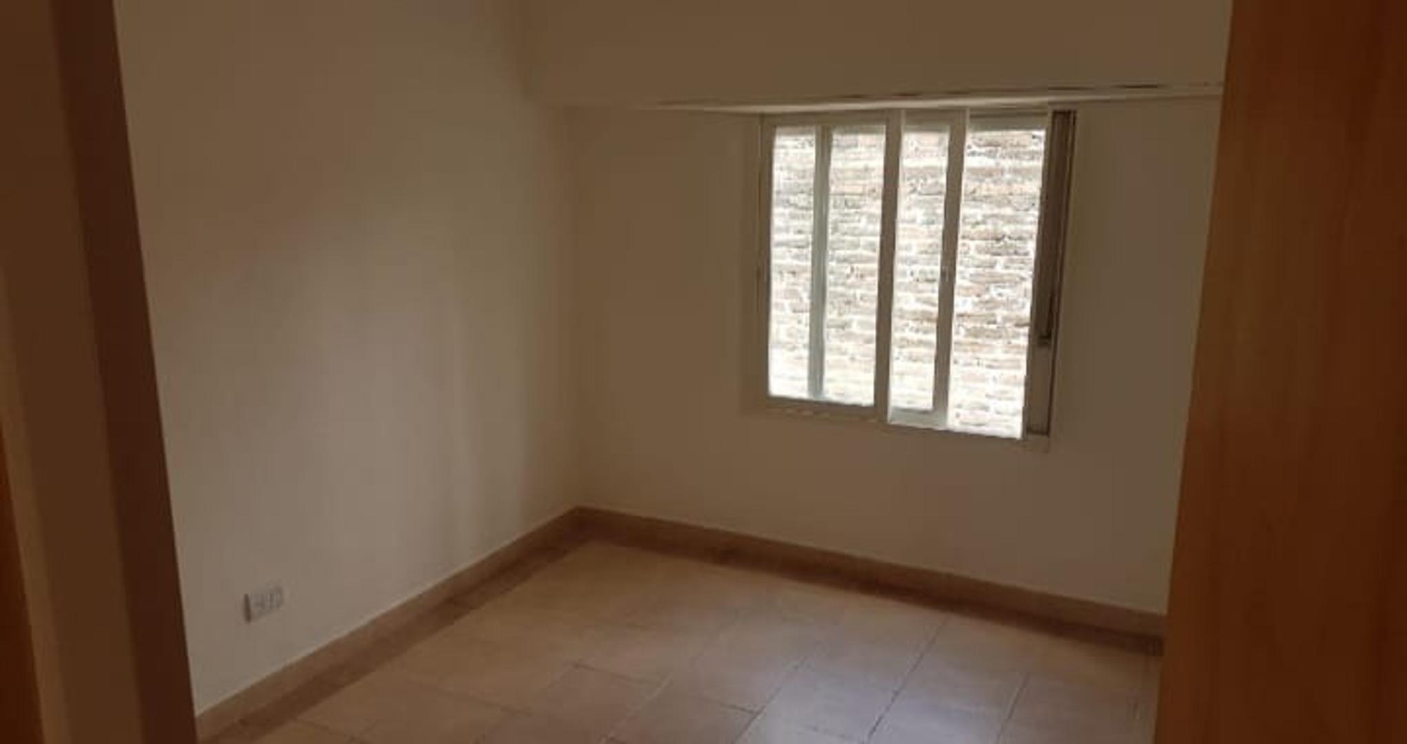 Leandro Alem 2700