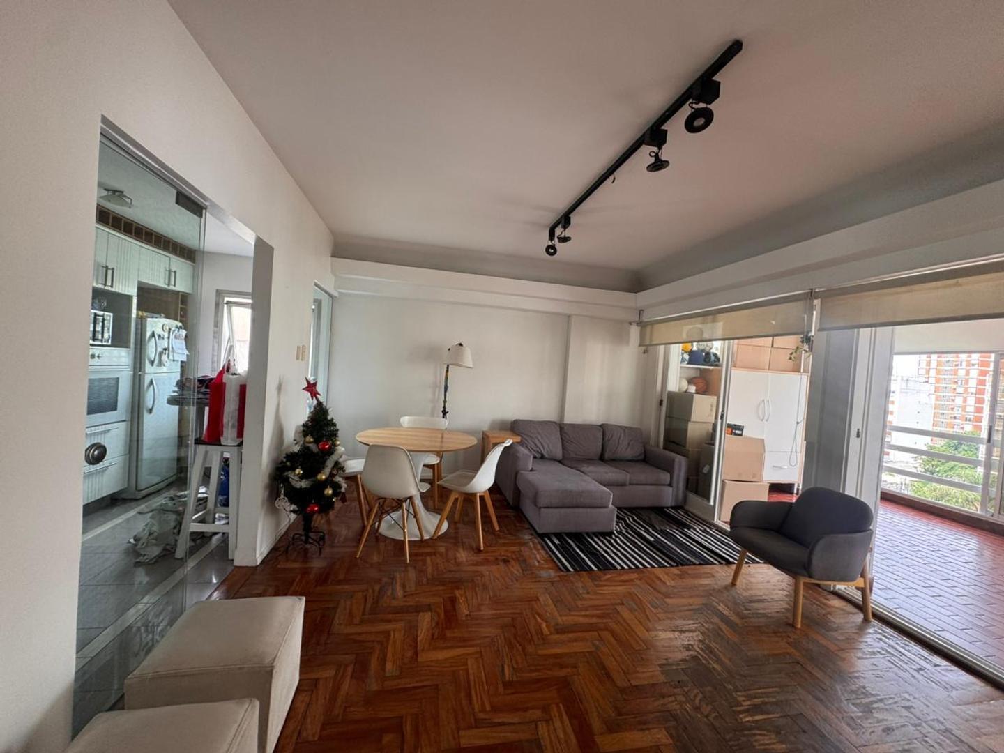 3 amb con balcon aterrazado y parrilla. ALQUILER. CABALLITO