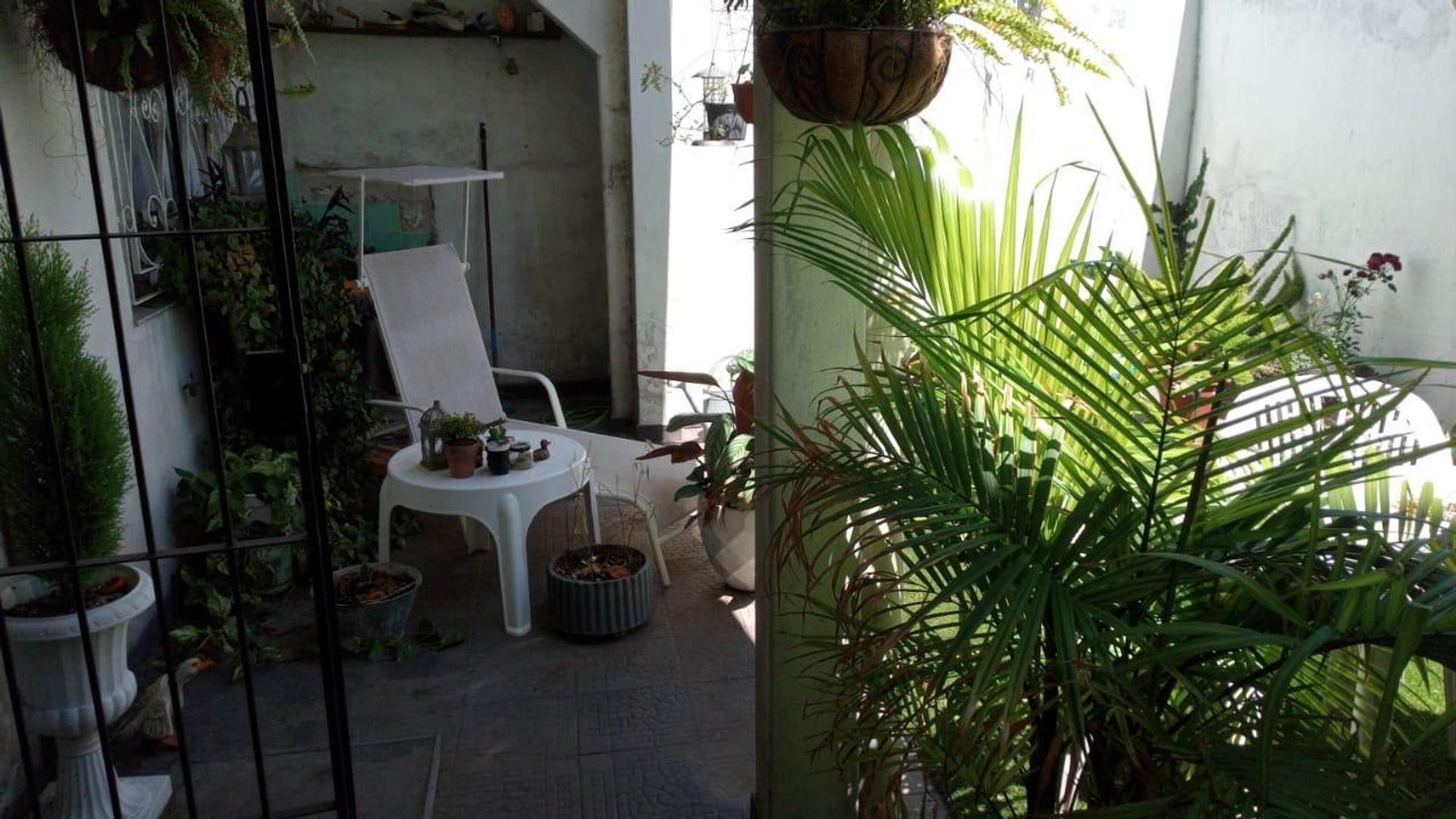 CASA EN VENTA MORENO 5100 VILLA DOMINICO