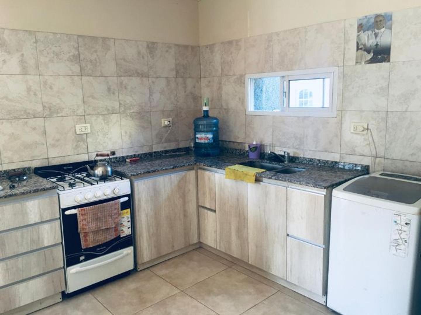 Casa con Jardín y Piscina en TS3