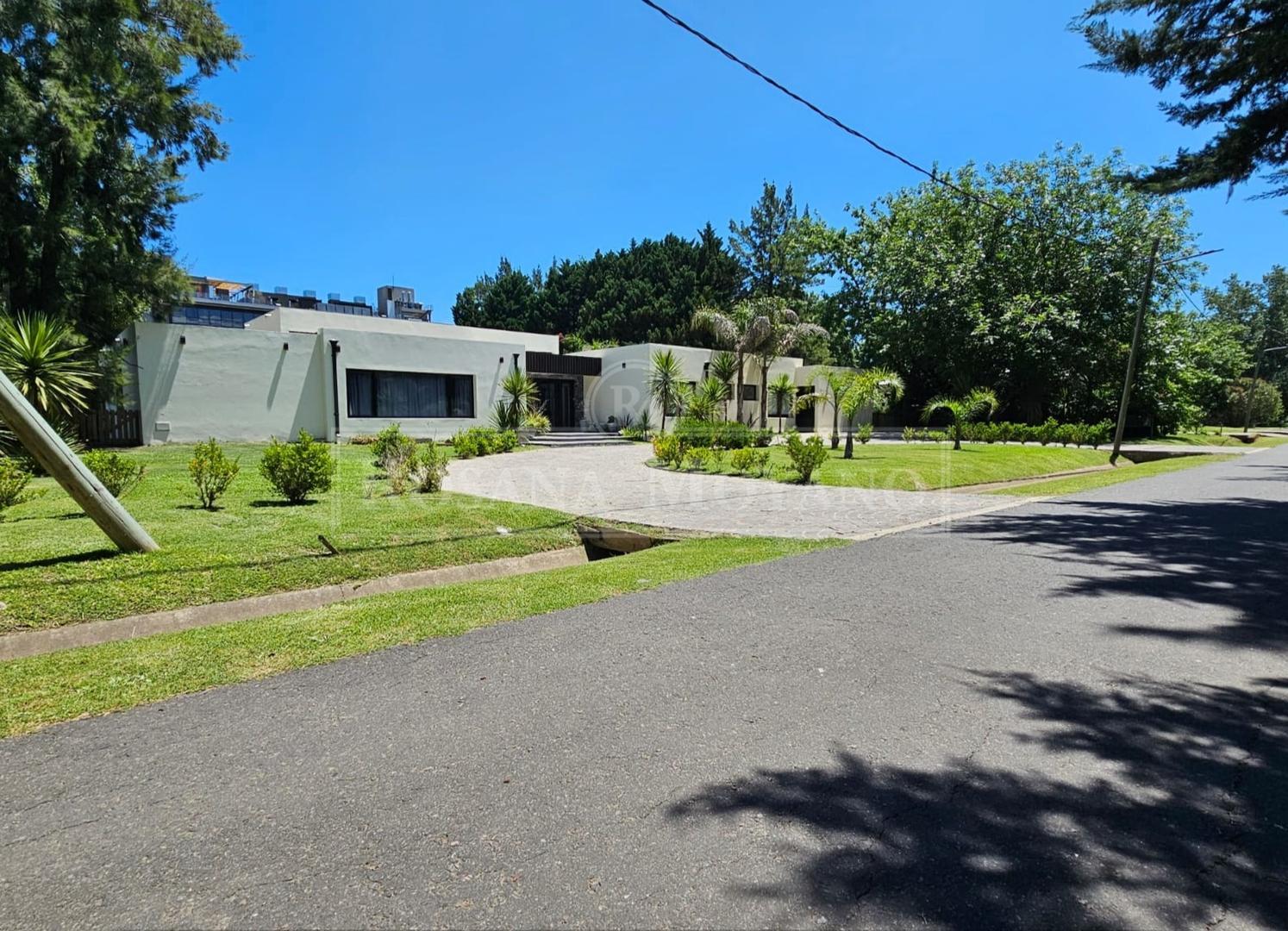 VENTA - CASA - 7 AMB - FARM CLUB -DE PILAR - DEL VISO