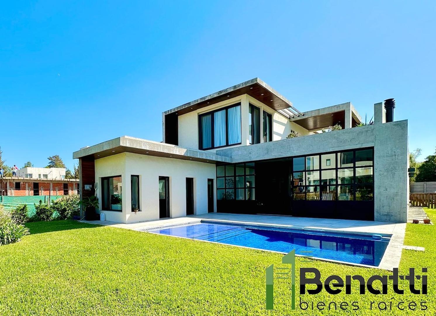 Casa 4 amb CON JARDÍN Y PILETA en Lagoon Pilar. Venta.