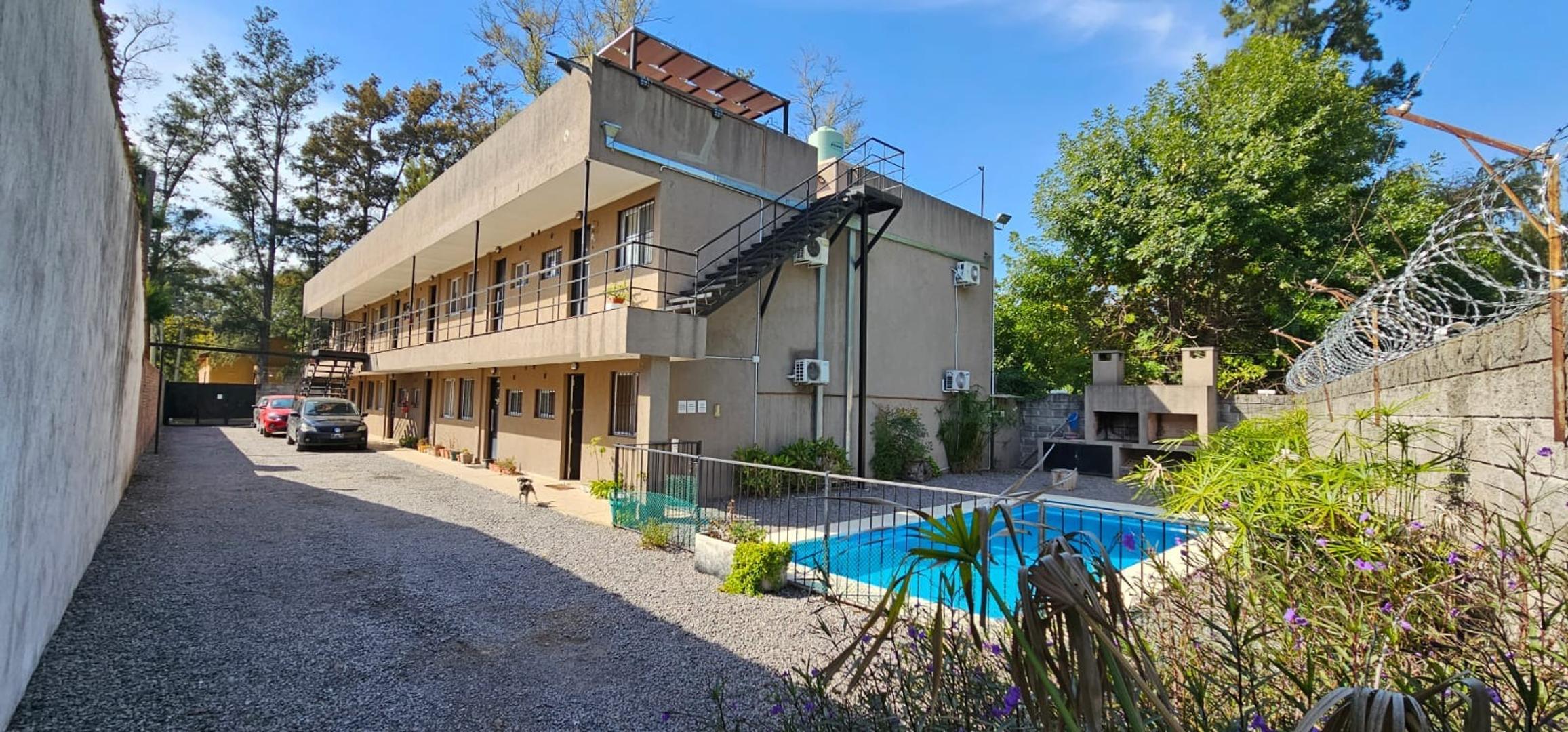 Departamento en venta de 2 ambientes con jardin km 50