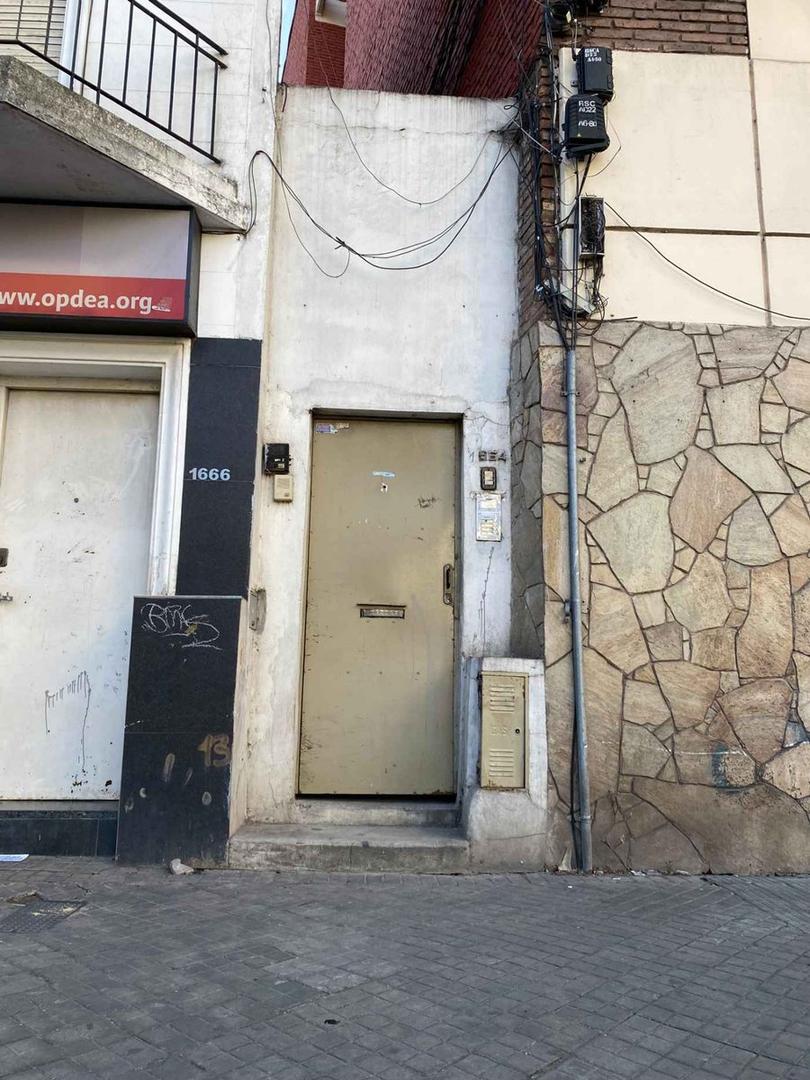 Avenida Pellegrini 1600