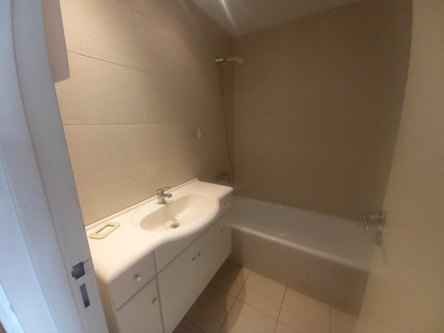 Valentin Gomez  al 800