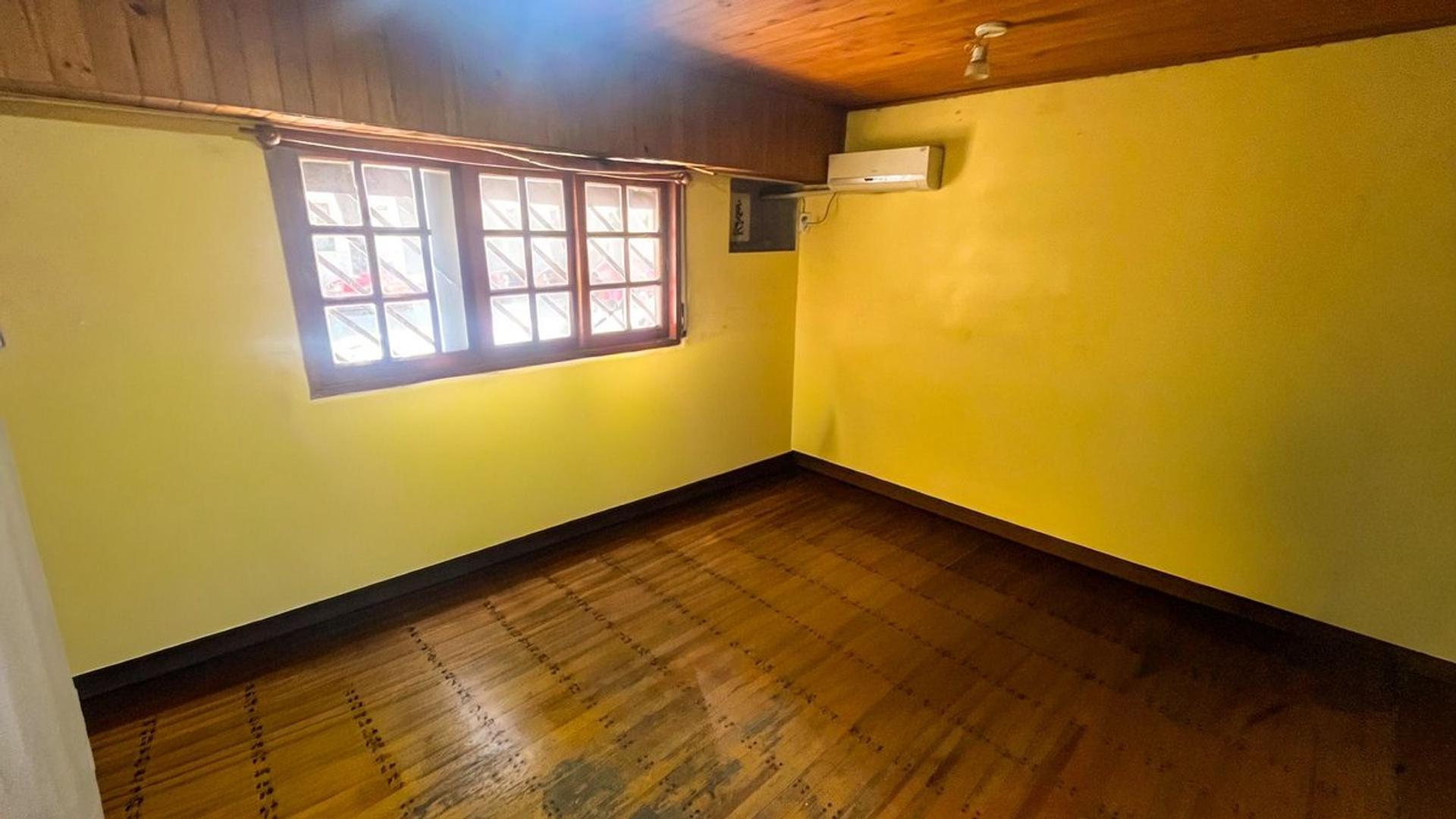 Depto Tipo Casa en Venta con 1 cocheras