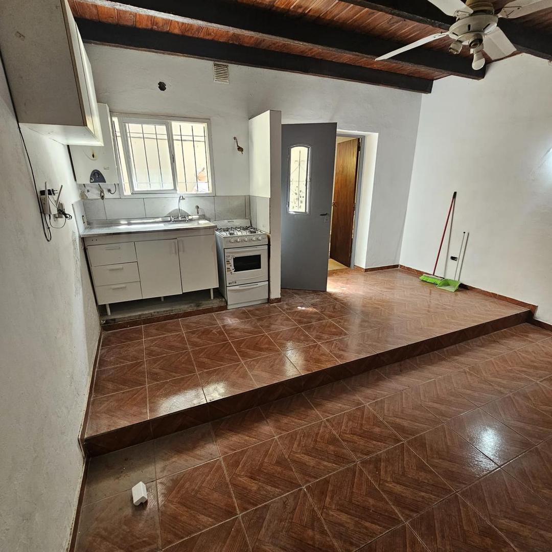 Depto Tipo Casa en Alquiler de 2 dormitorios