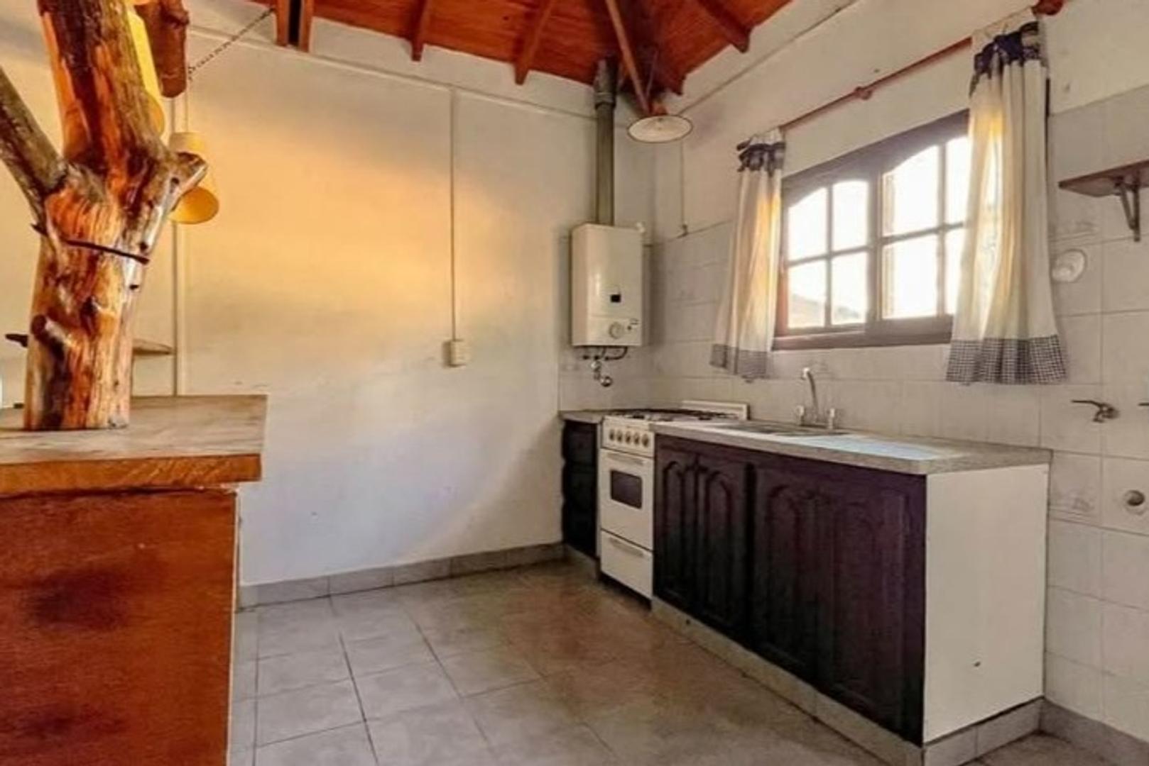 Casa 2 ambientes con 1 baño