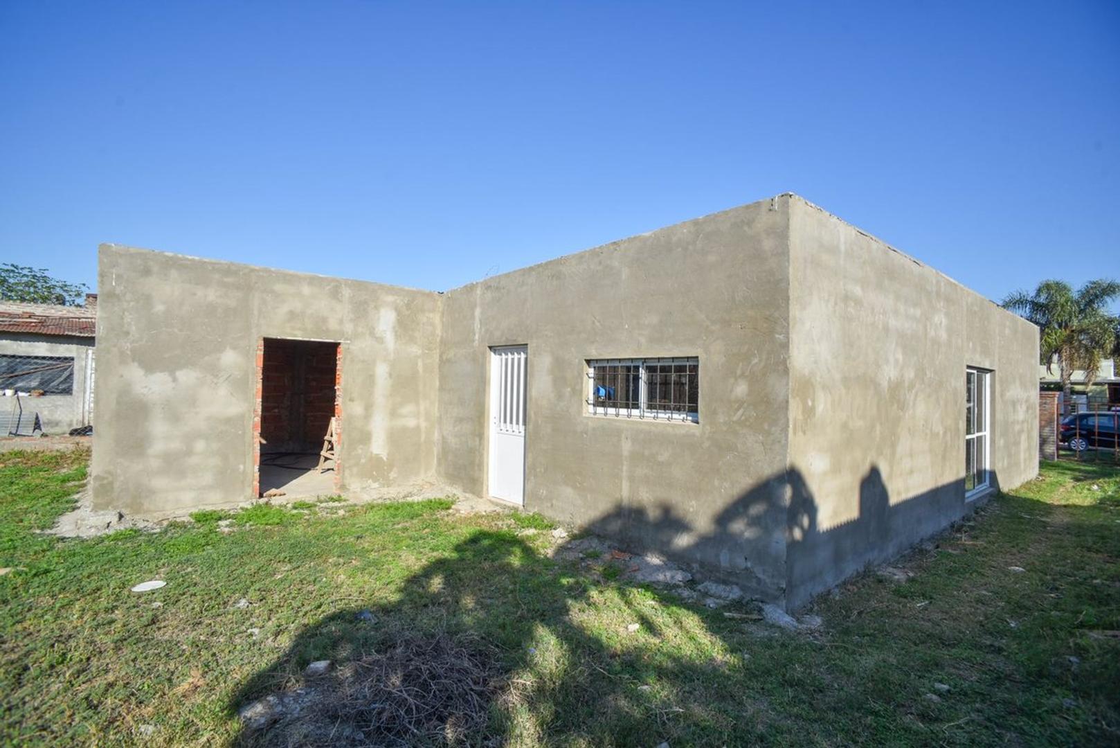 Las Torcazas entre Lapacho Rosado y Av Timbó 100