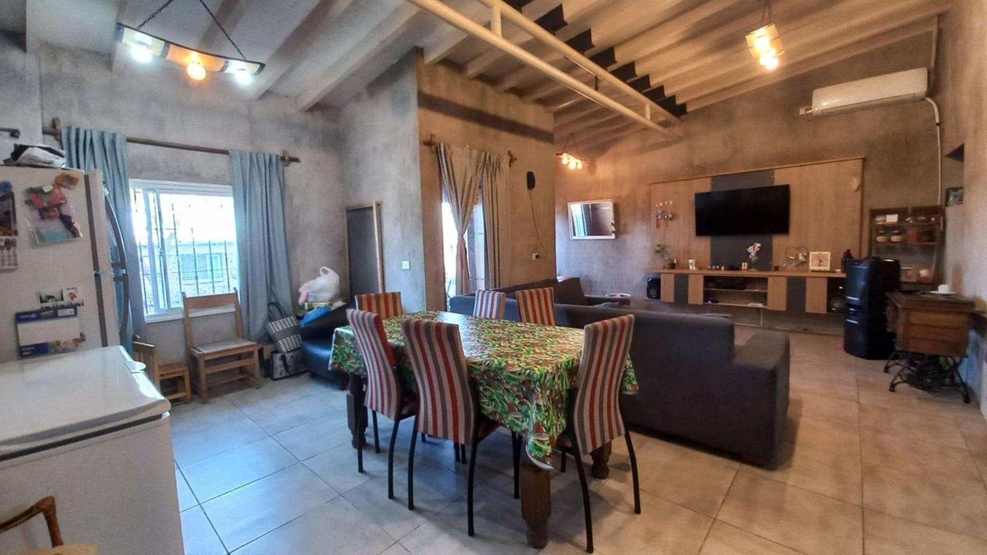 Casa 3 ambientes con 1 baño